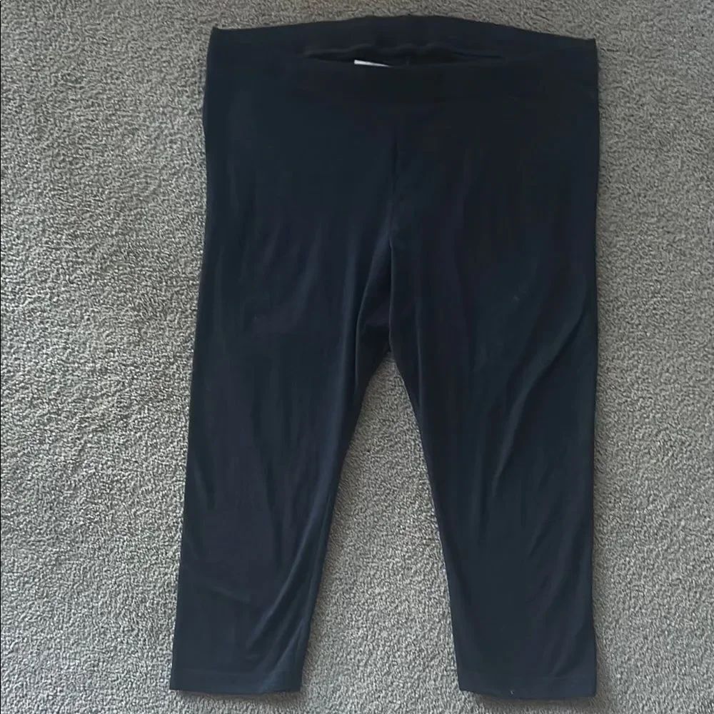 Old Navy Cropped Leggings in Charcoal